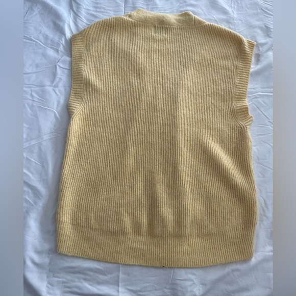 Urban Outfitters BDG Embroidered Cardigan Yellow Medium - Picture 2 of 4